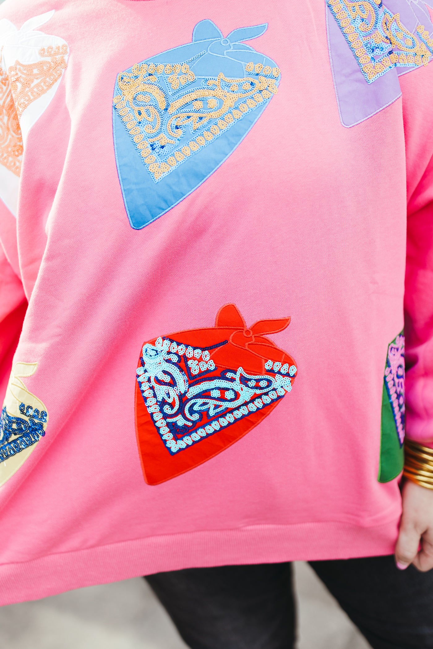 Pink discount bandana sweatshirt