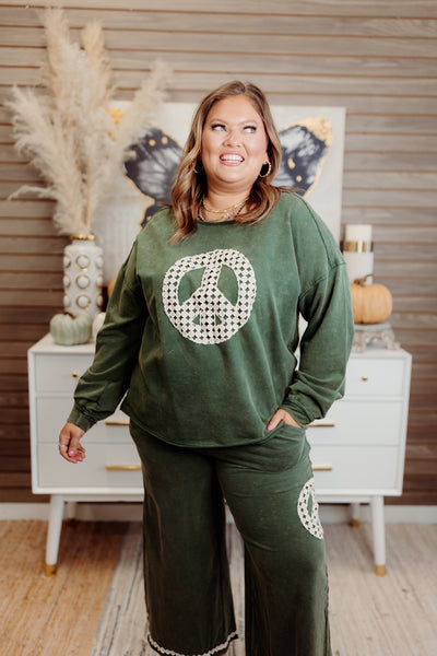 Hunter Green Washed Peace Embroidered Terry Pullover and Pant Set