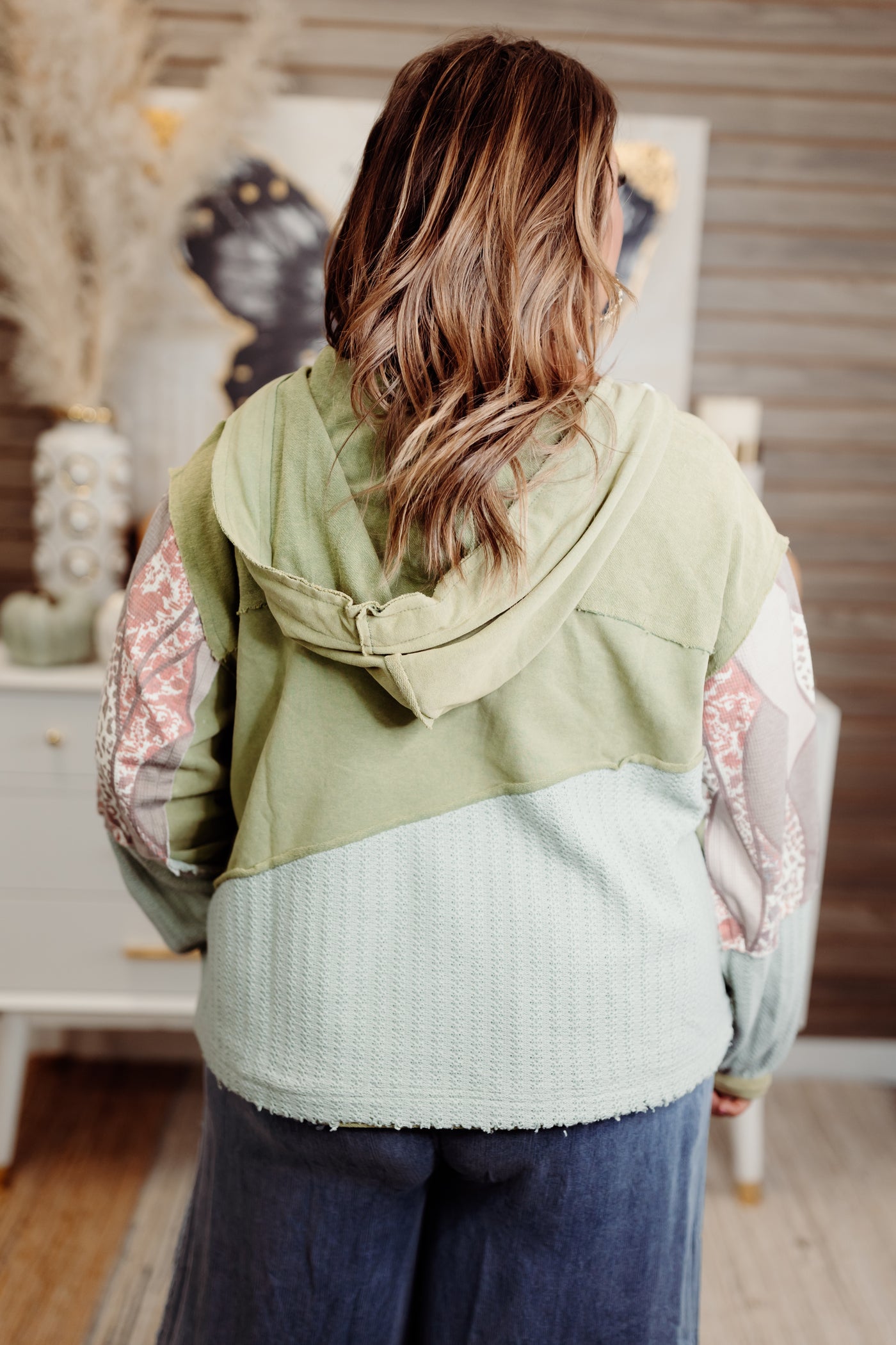 Dried Matcha Mineral Washed Waffle Peace Sign Hoodie