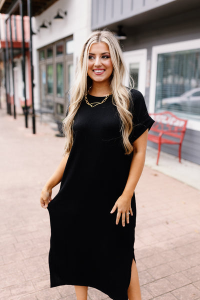 Black Ribbed Round Neck Midi Dress