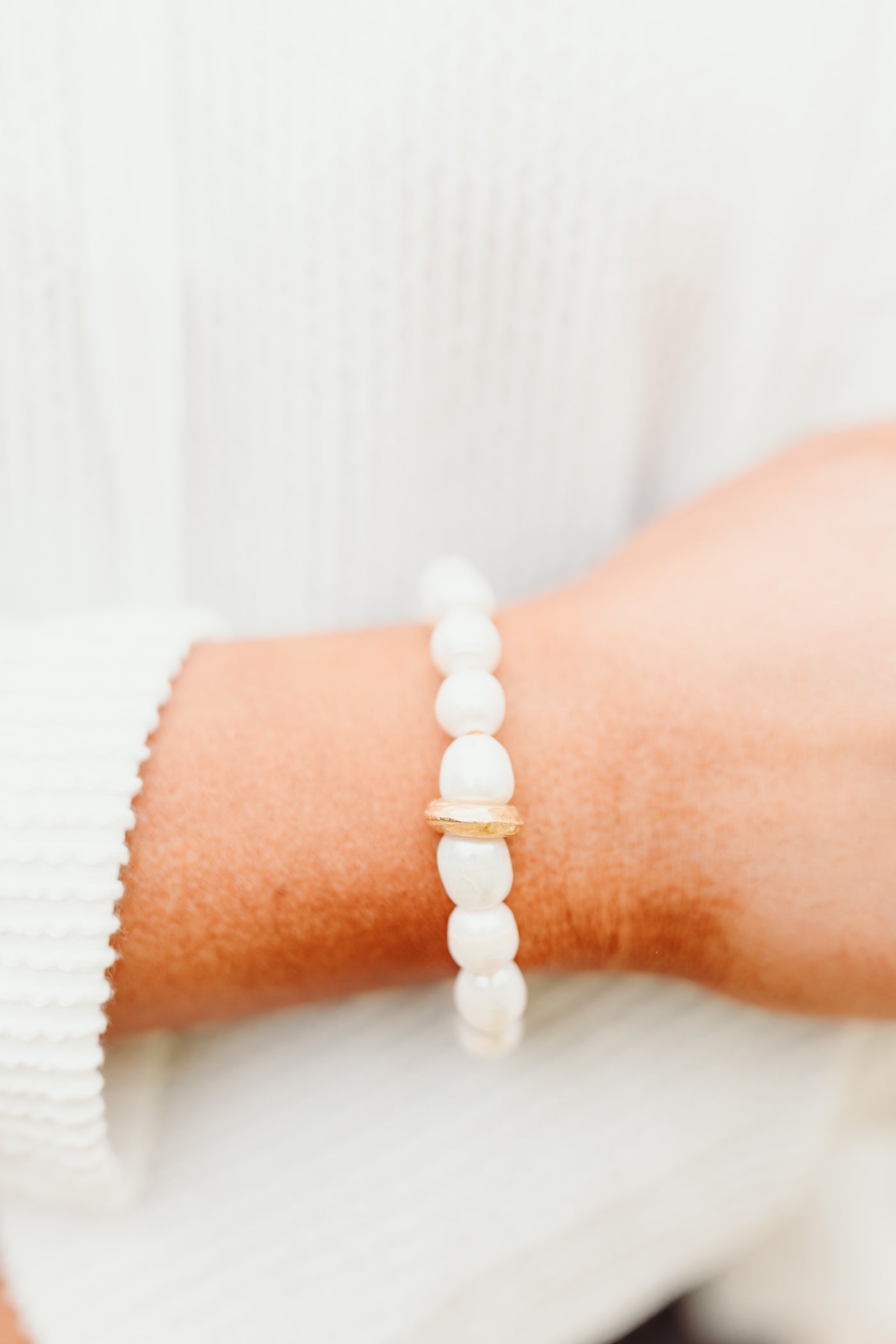 Virtue Jewelry White Pearl Washer Bracelet