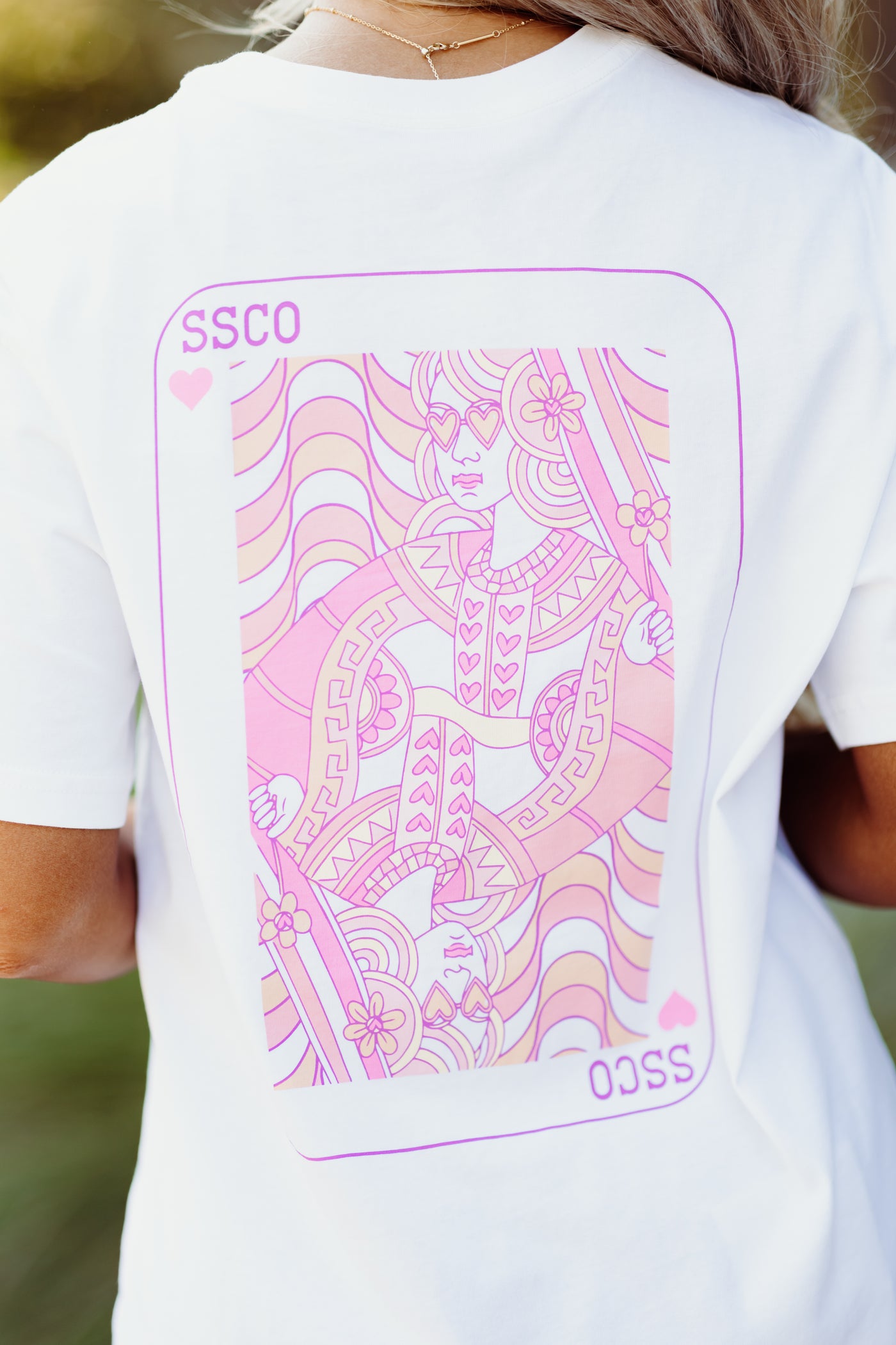 Southern Shirt Queen of Hearts Graphic Tee in Bright White