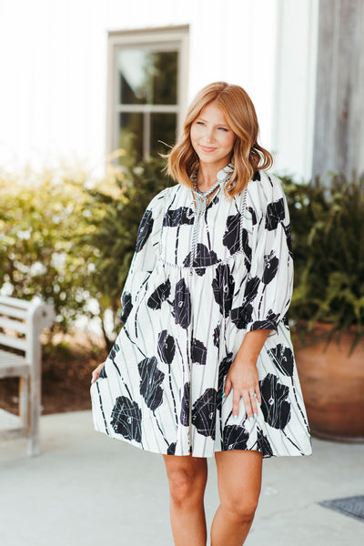 Black Printed V-Neck 3/4 Sleeve Dress