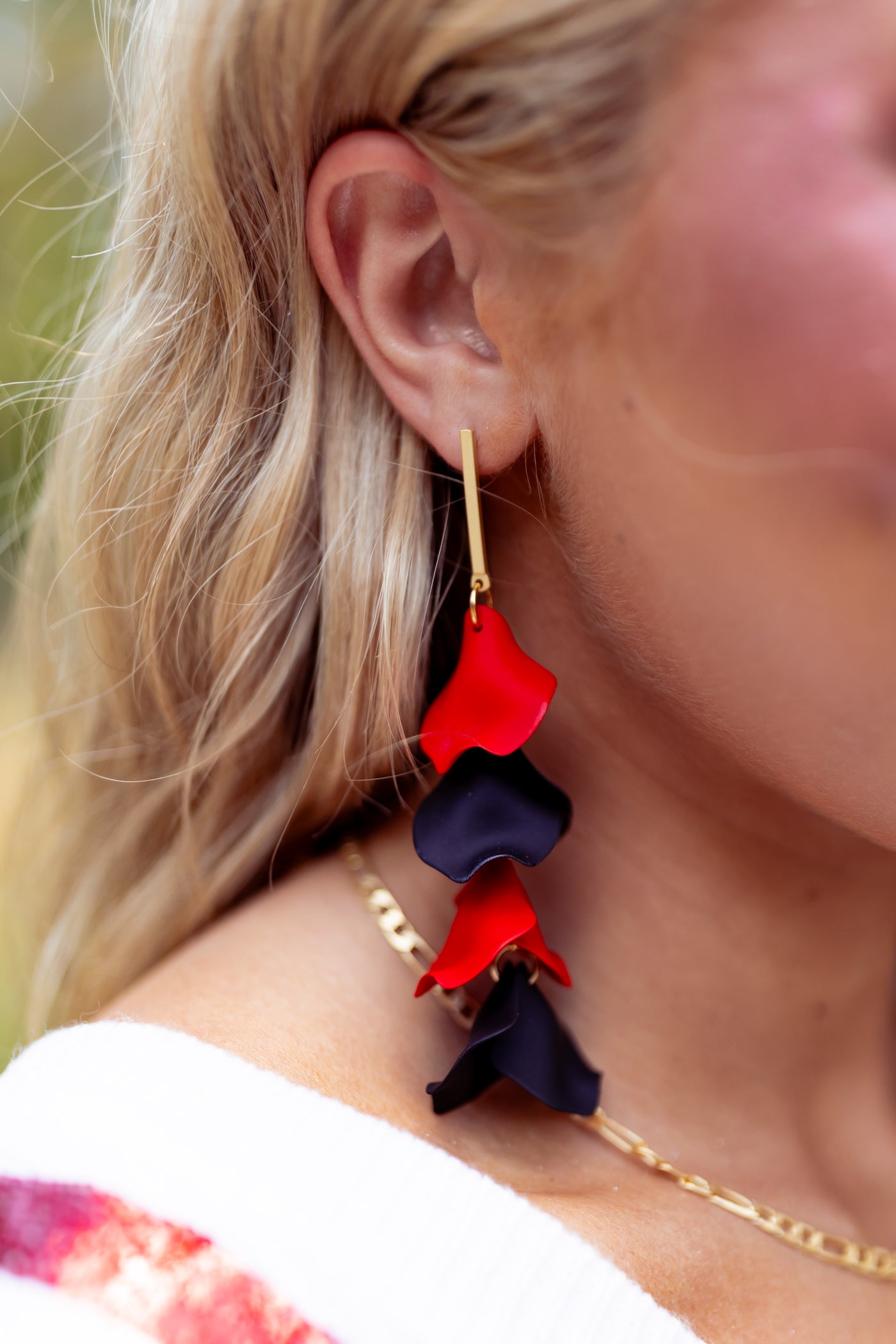 Virtue Jewelry Hyacinth Black & Red Earrings