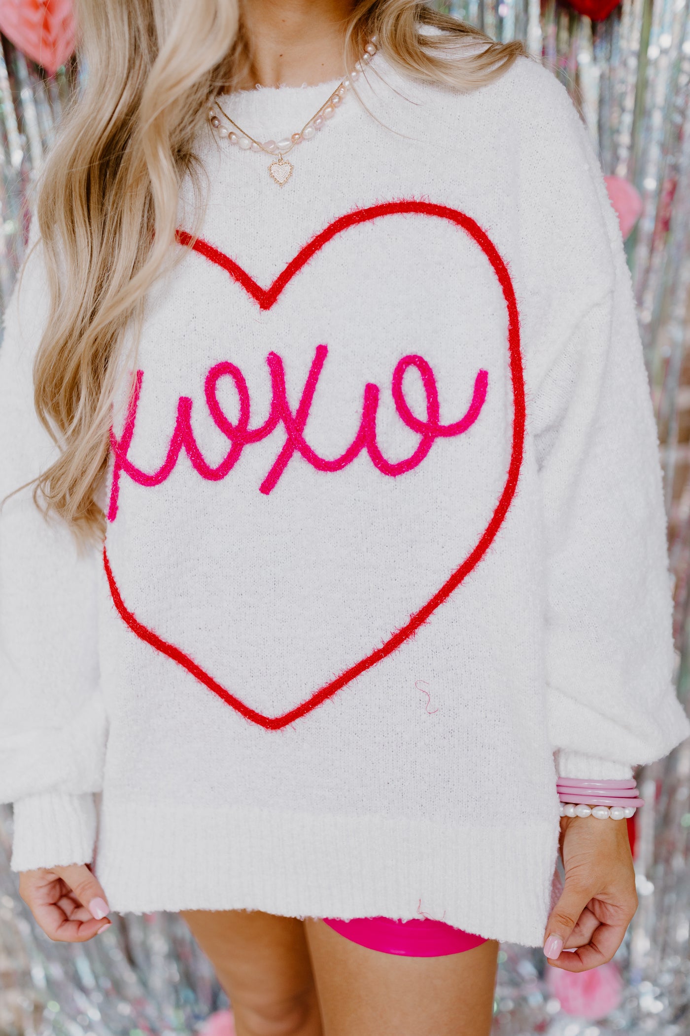 White 'XOXO' Loose Fit Sweater