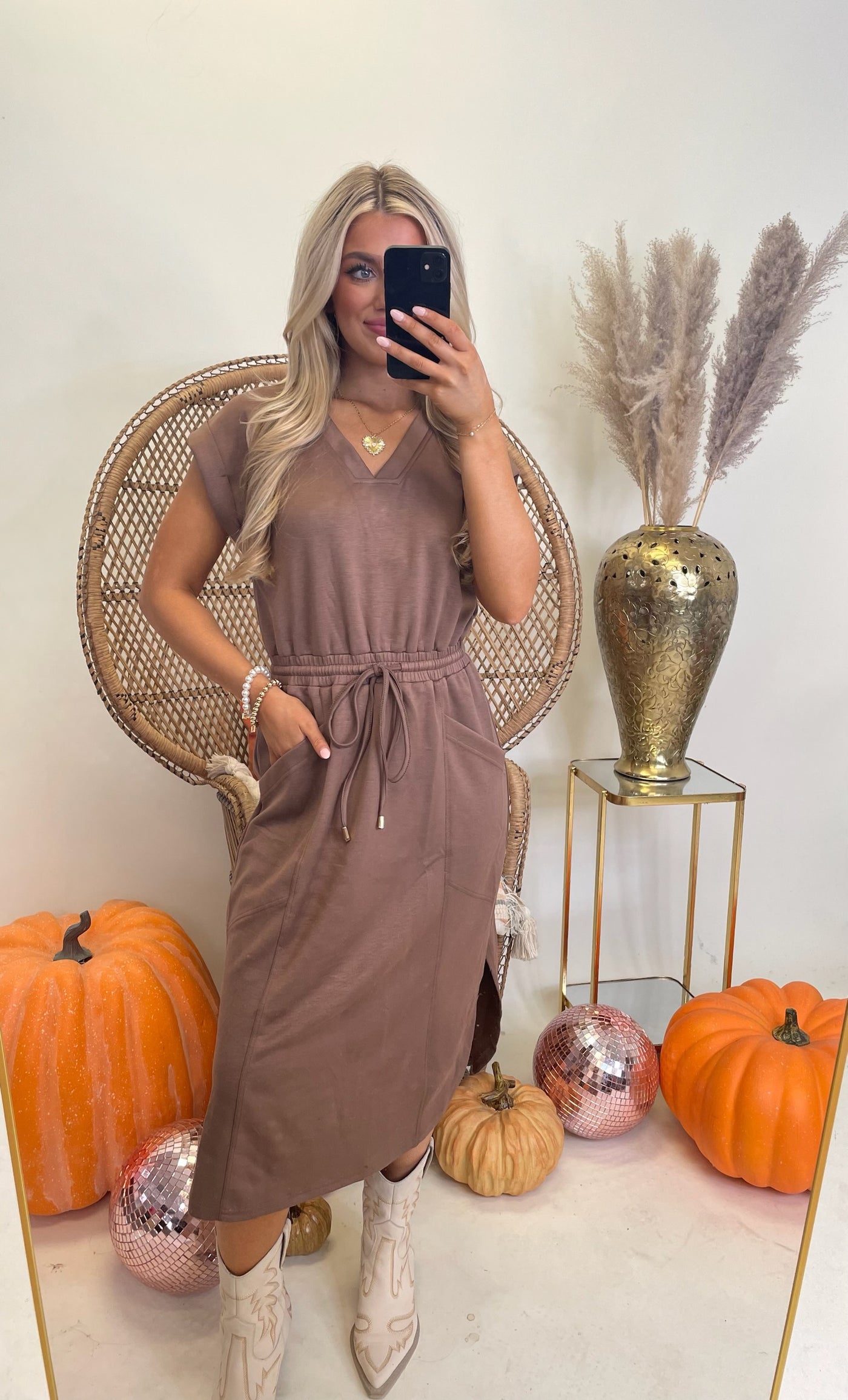 Brown Short Sleeve V-Neck Comfy Midi Dress