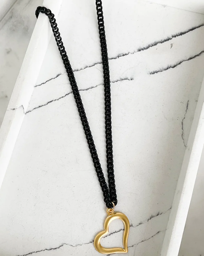 Virtue Jewelry Medium Black Curb Hanging Heart Necklace