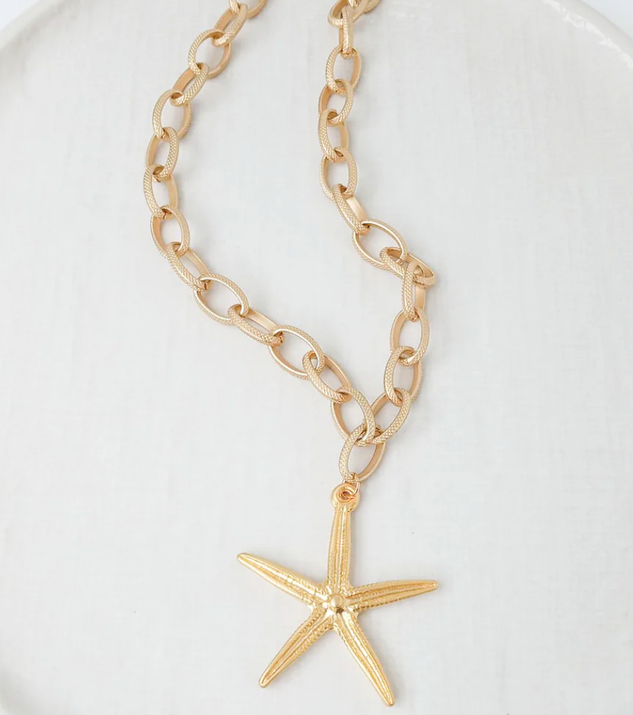 Virtue Jewelry Starfish Gold Etched Chain Necklace