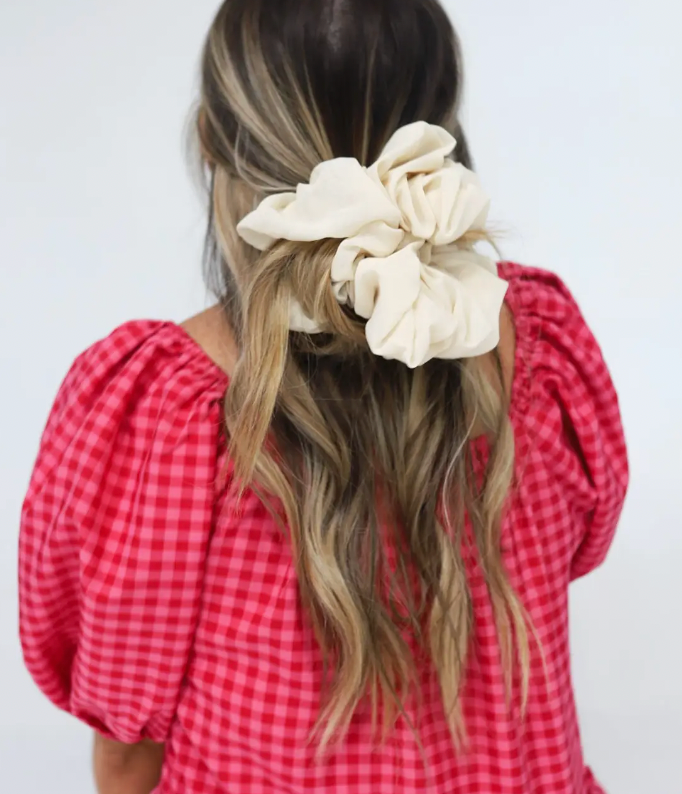 Ivory Jumbo Scrunchie