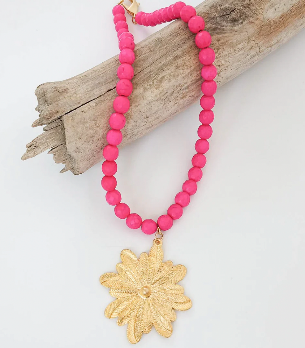 Virtue Jewelry Gemstone Flower Necklace - Hot Pink