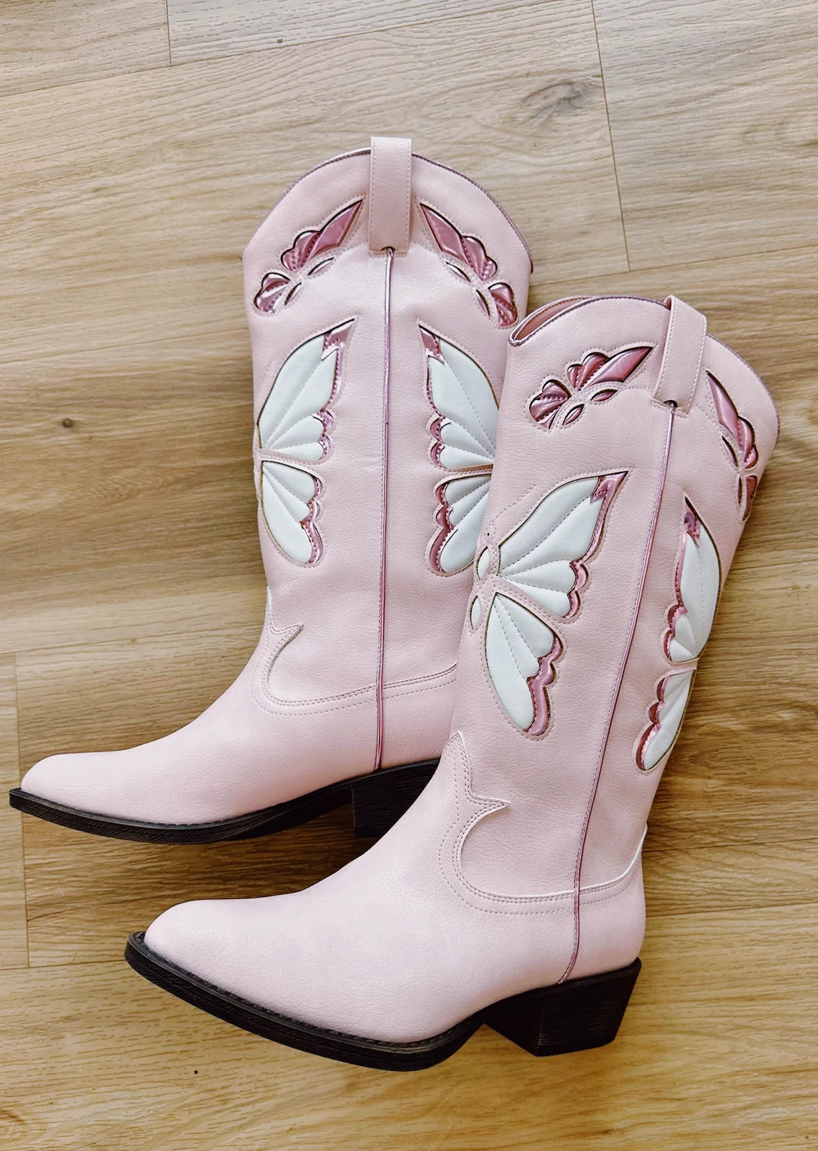 Matisse Mariposa Boot in Pink