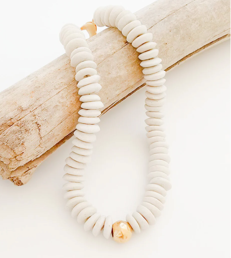 Virtue Jewelry Heishi Clay Choker Necklace -Cream