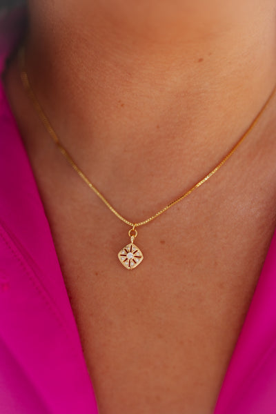 Jennifer Thames Gold Dainty Starburst Pendant Necklace
